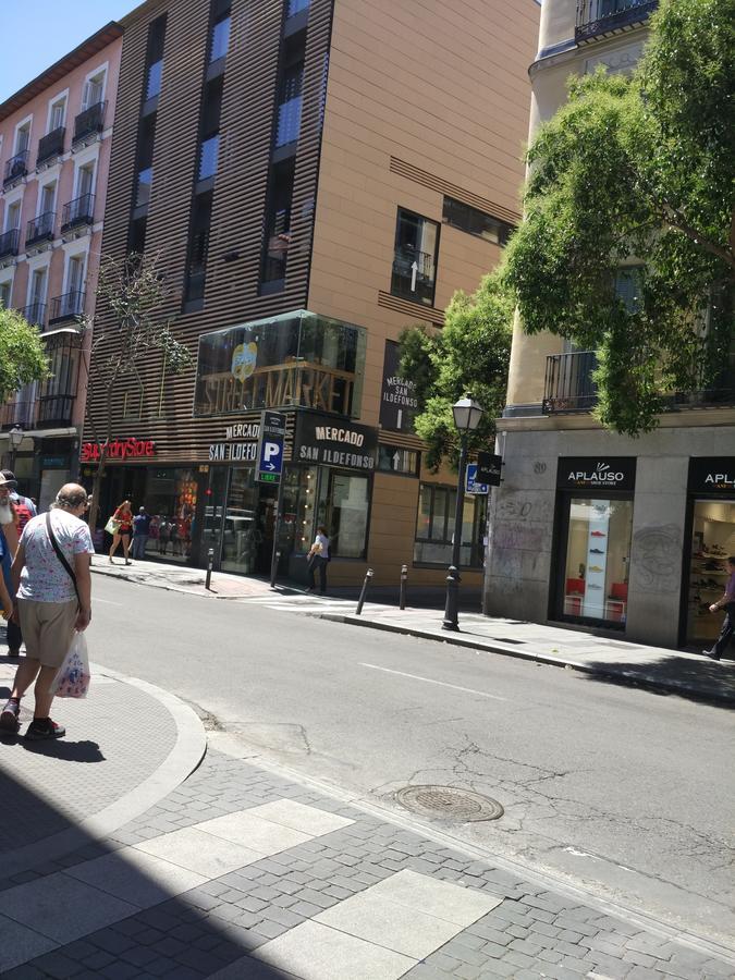 Pension Dominguez Madrid Buitenkant foto