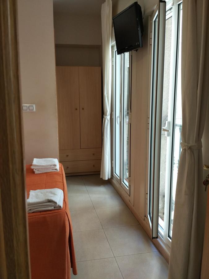 Pension Dominguez Madrid Buitenkant foto